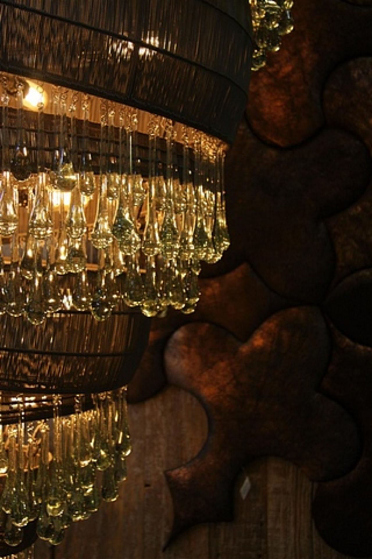 Hanging Lamp Tumble l  an opulent meticulously crafted and richly hued 50 light chandelier style - Image 11 of 14