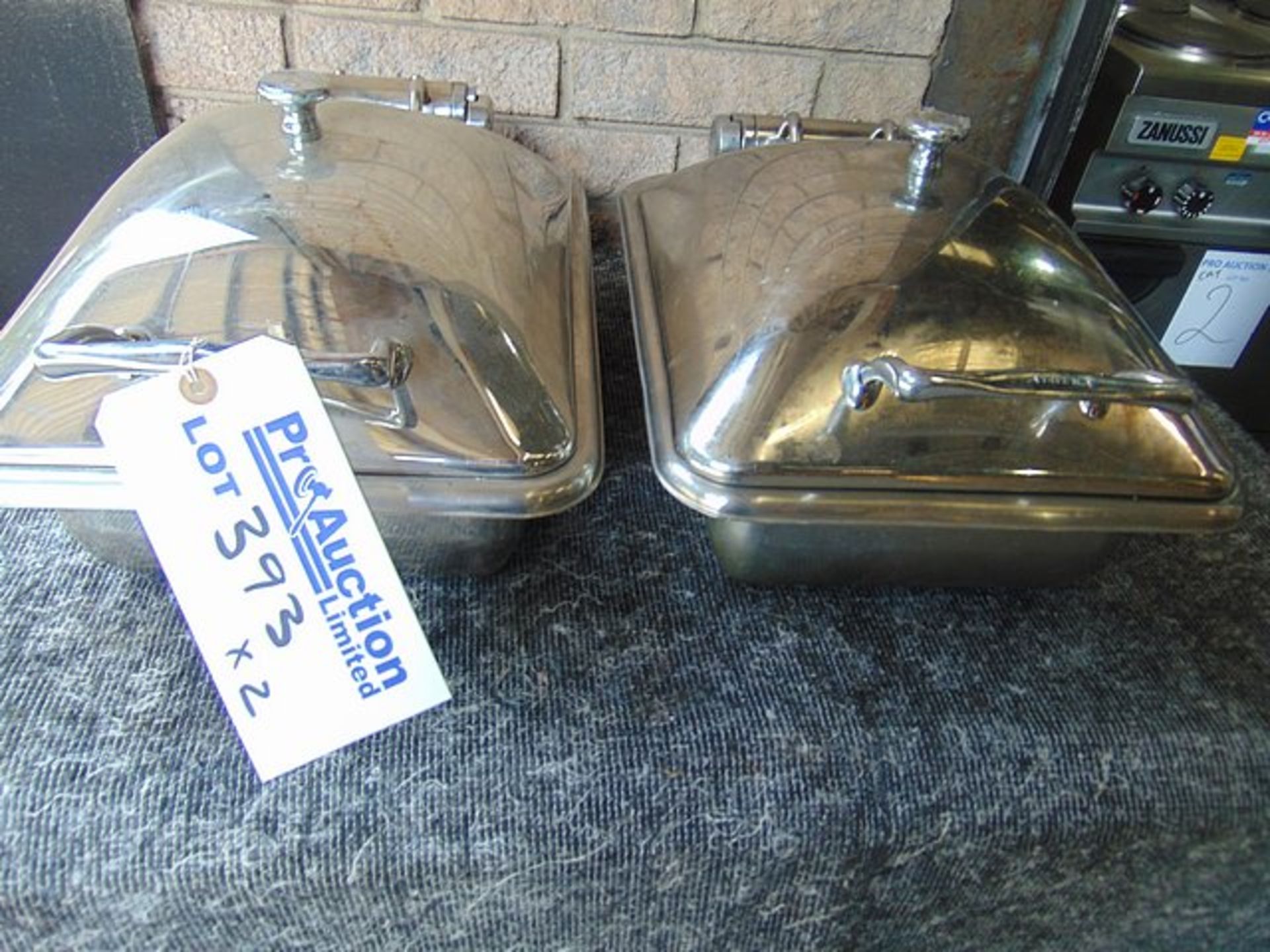 2 x stainless steel chaffing dishes