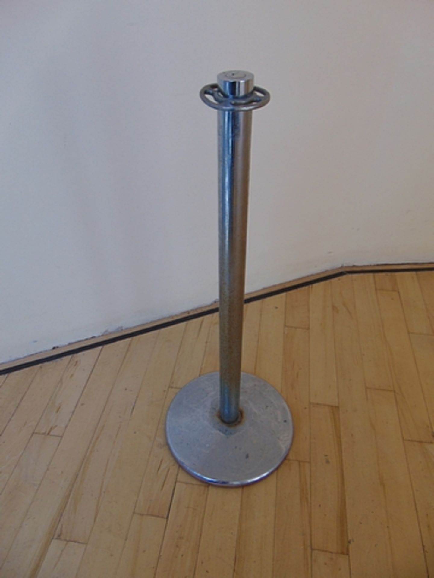 7 x stainless steel barrier posts 350mm x 920mm