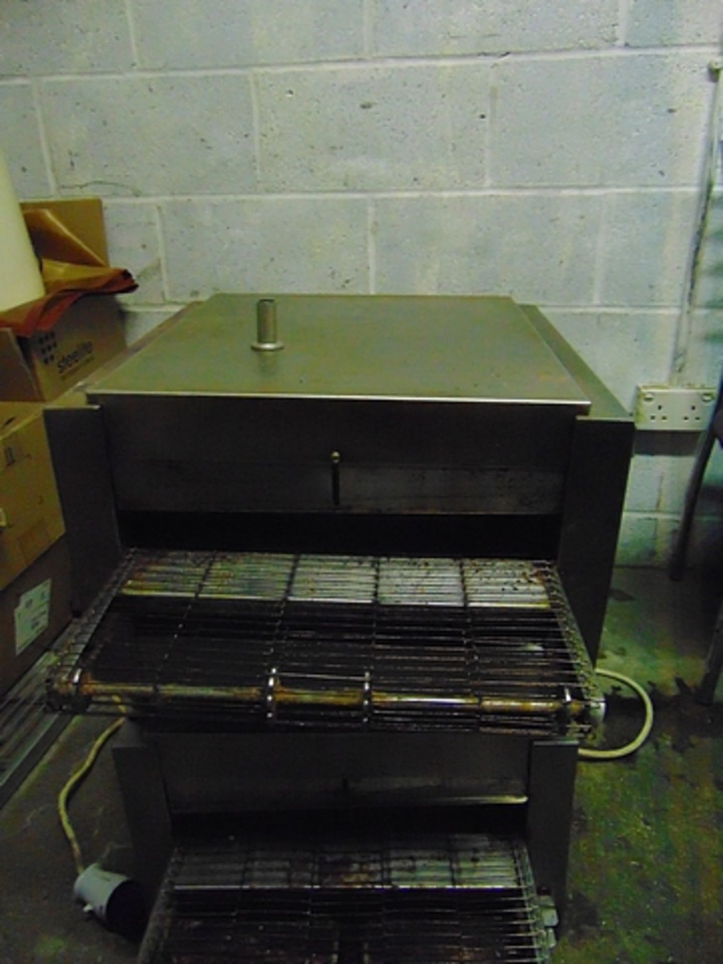 Dualit rotary toaster 240v 770 x 460 x 370mm