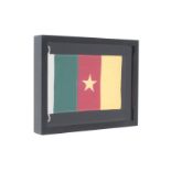 Flag shadow box Mini Cameroon
