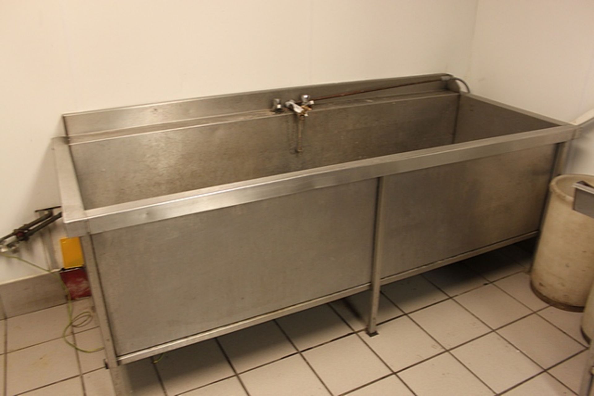 Stainless steel utensil sink 2450mm x 1000mm x 600mm