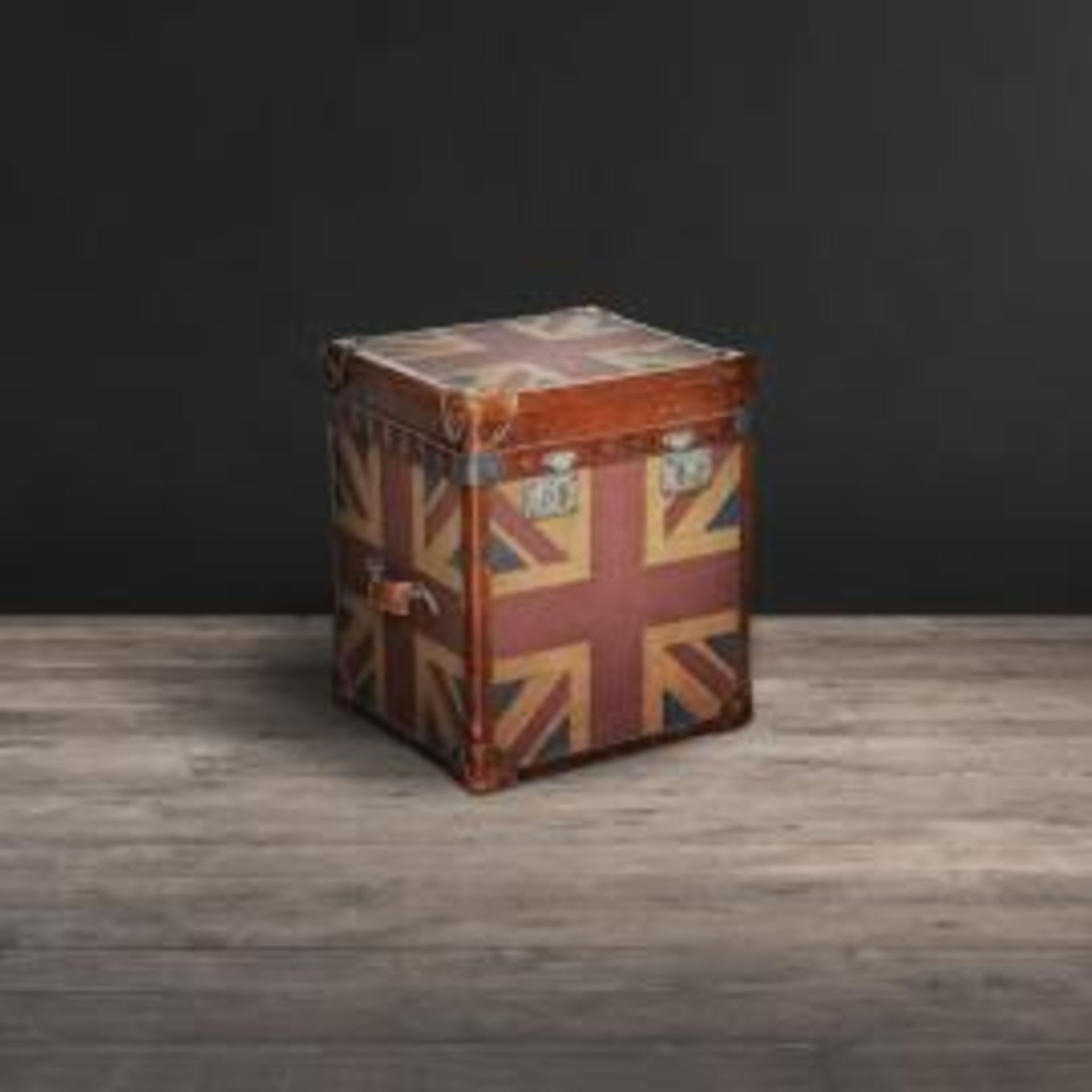 White Star Trunk Vintage Bianco Union Jack 60 X 59 X 60cm A Larger Version Of The London Trunk White