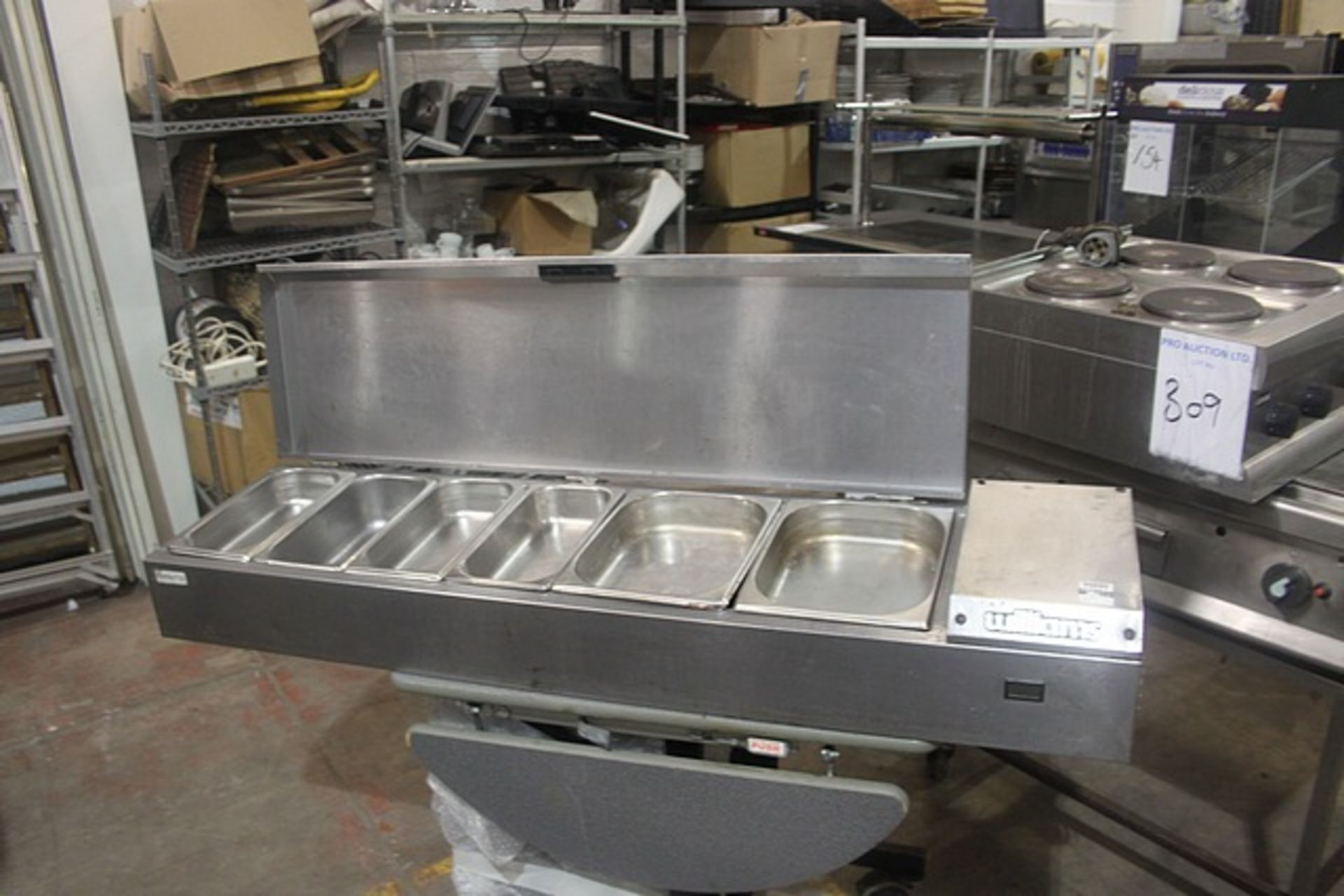 Williams TW15 refrigerated well holds 7 x GN pans 1510mm x 385mm x 241mm - Image 2 of 2