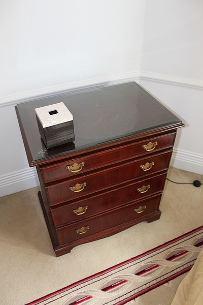 A Georgian style mahogany chest of four drawers of small proportions 480mm x 400mm