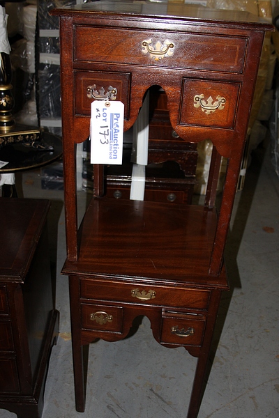 A pair of mahogany bedside cabinet chests in the Georgian style three drawers below, of dovetail - Image 3 of 3