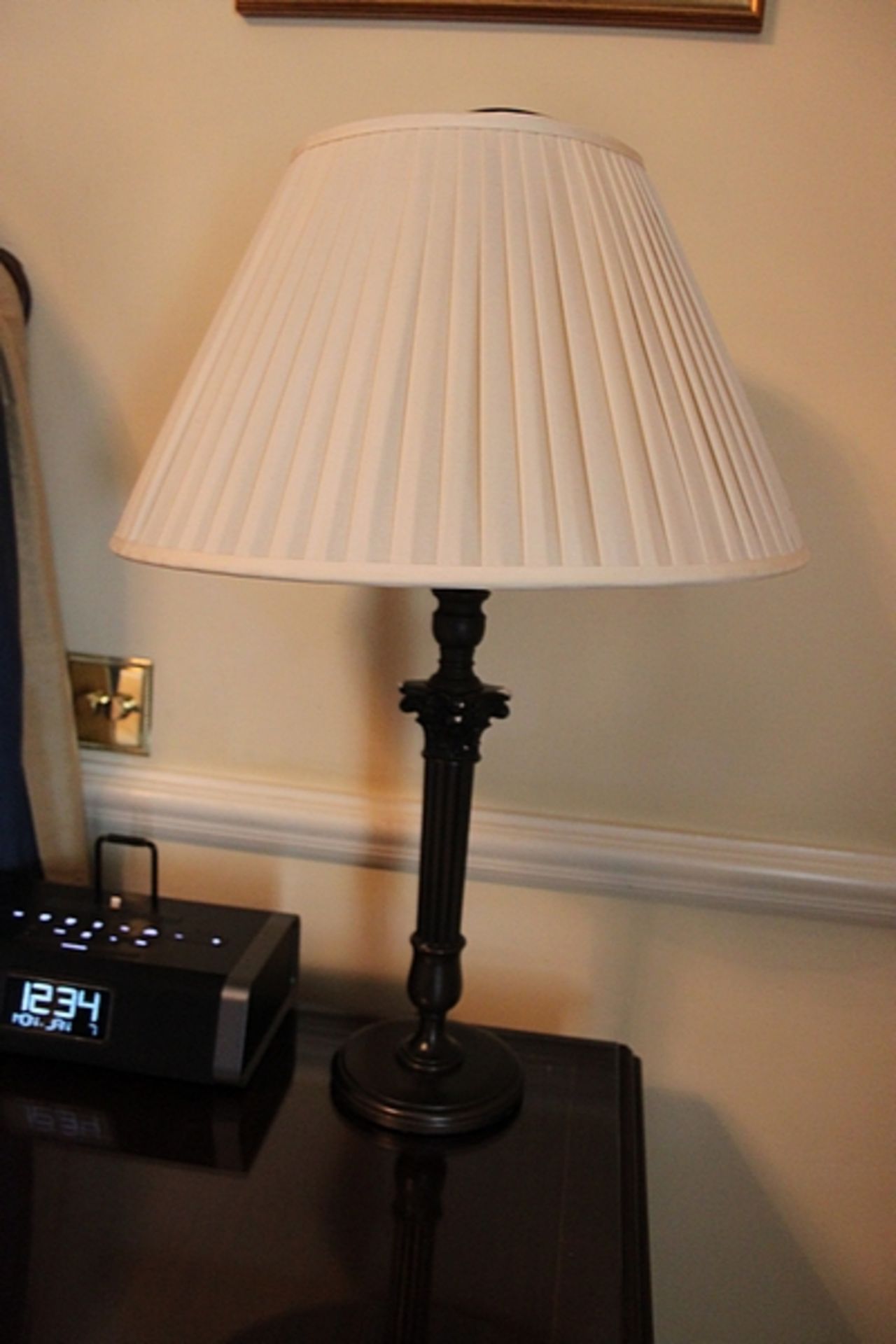 3 x lamps - 1 x swan neck brass finish 1 x brass swivel table lamp and 1 x Corinthian style table