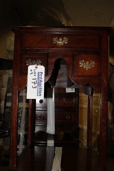 A pair of mahogany bedside cabinet chests in the Georgian style three drawers below, of dovetail - Image 2 of 3