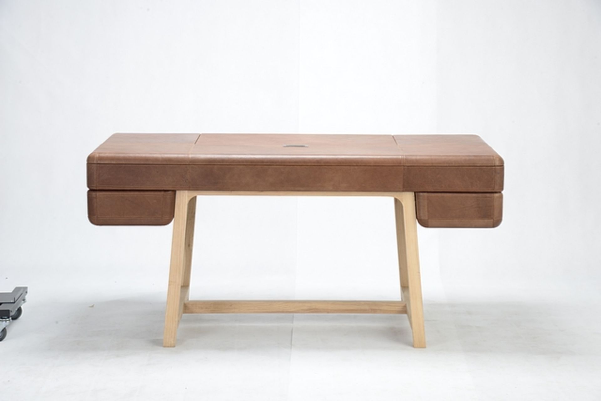 F283 Powood Desk Coman & Bn.Natural Oak 167x82x80cm RRP £ 6243