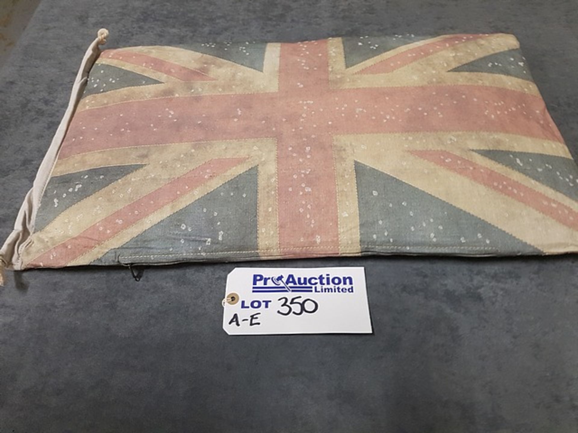 Timeworn Flag Cushion 70x40 Uk(X1) 72x42x15cm RRP £ 117