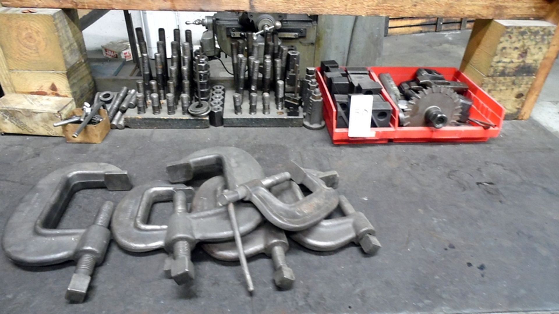 ASSORTED TOOLING