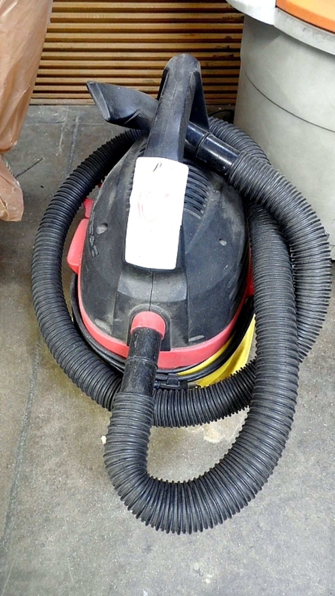 WET / DRY VAC