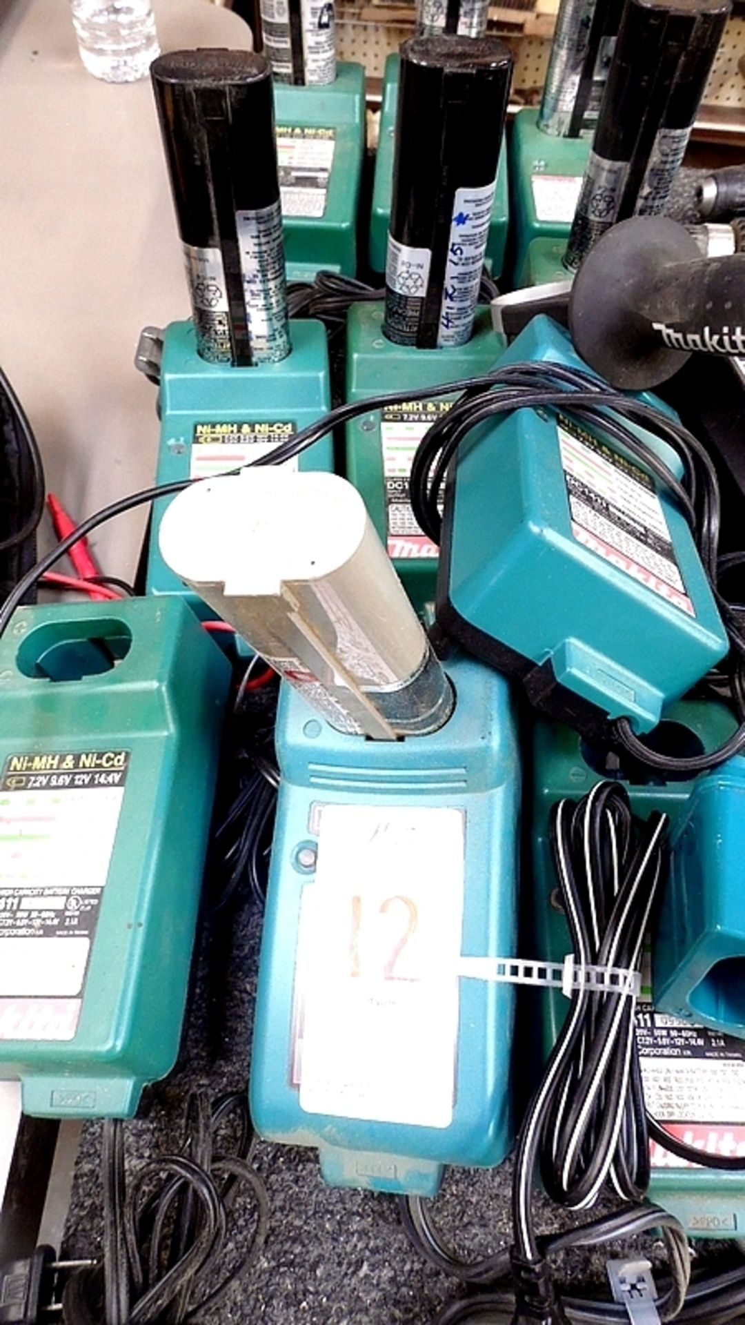 ASSORTED MAKITA BATTERIES & CHARGERS