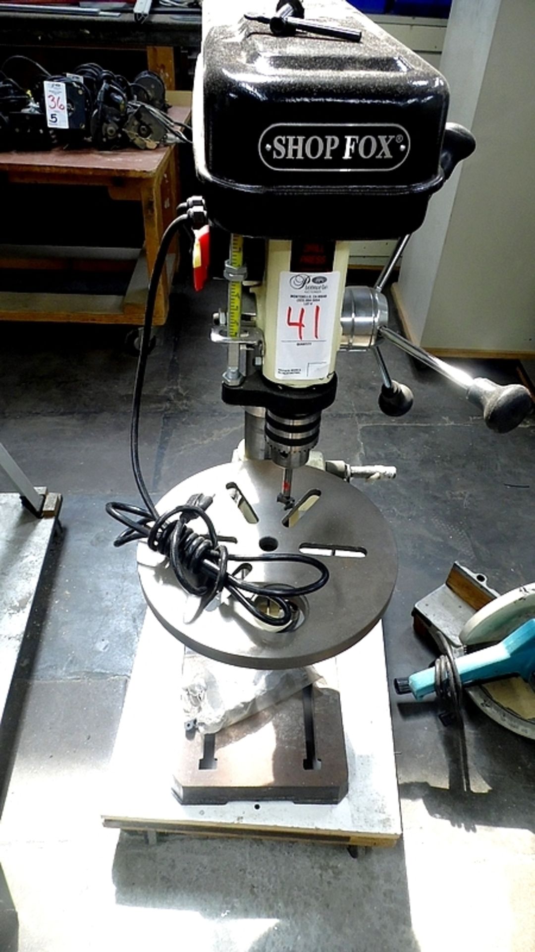 SHOP FOX DRILL PRESS