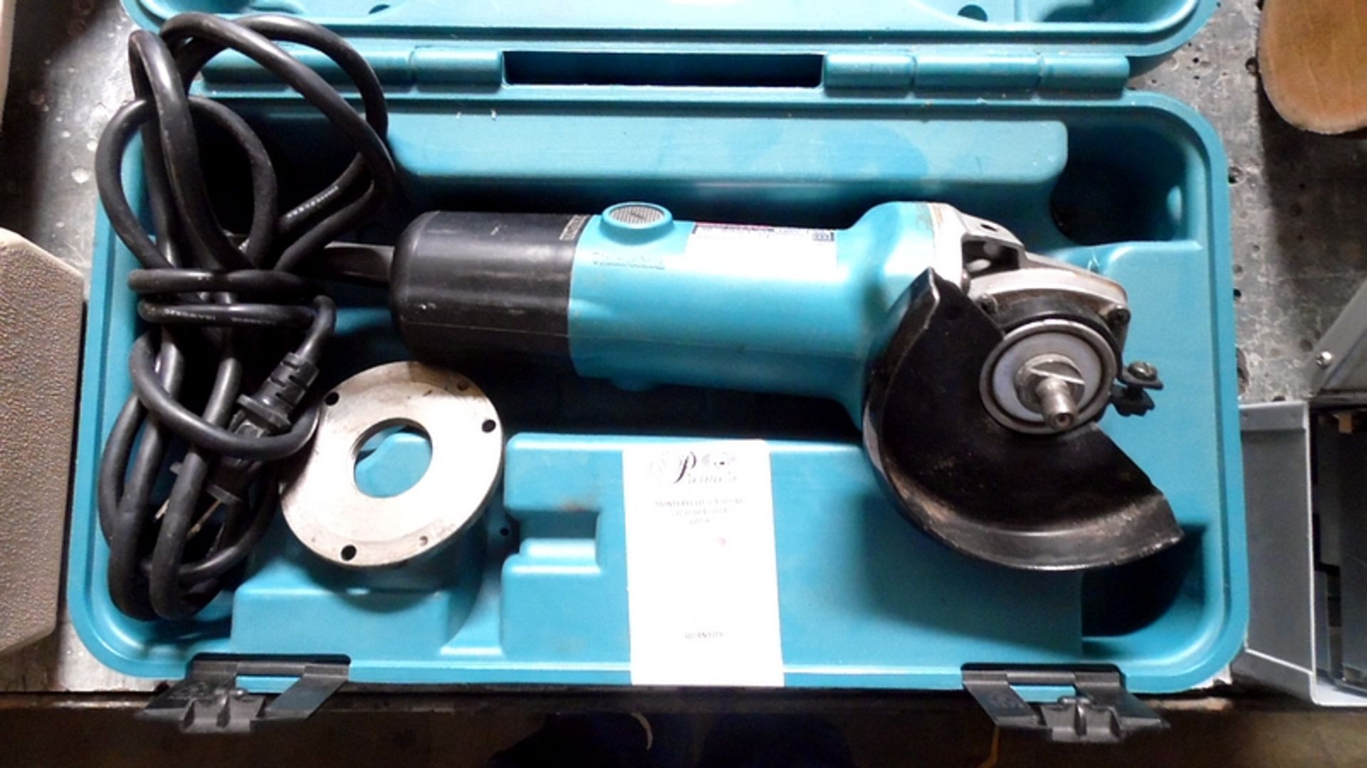 MAKITA ANGLE GRINDER