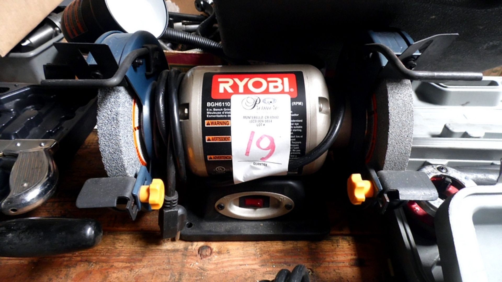 RYOBI GRINDER