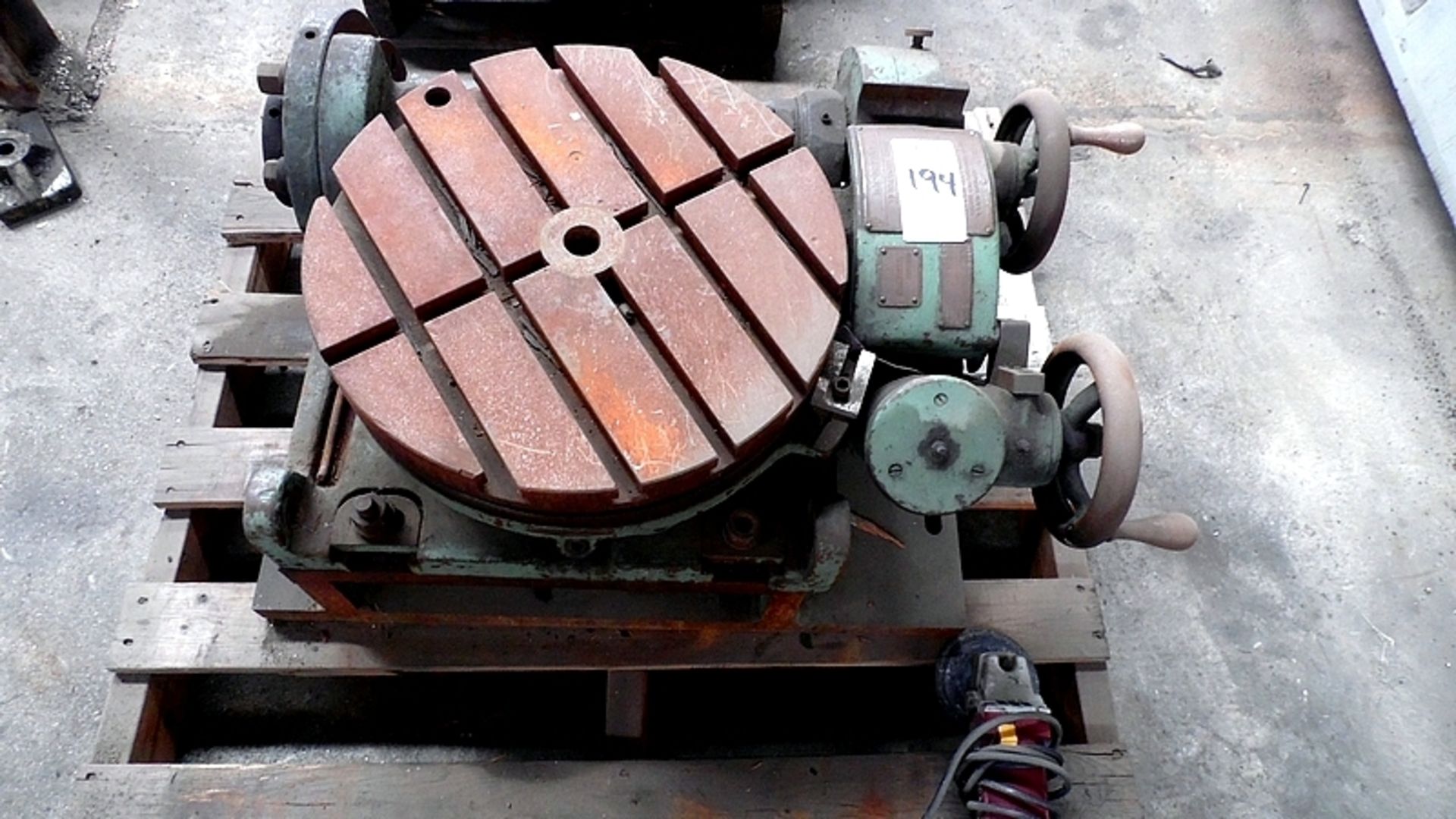 ROTARY TABLE 15"