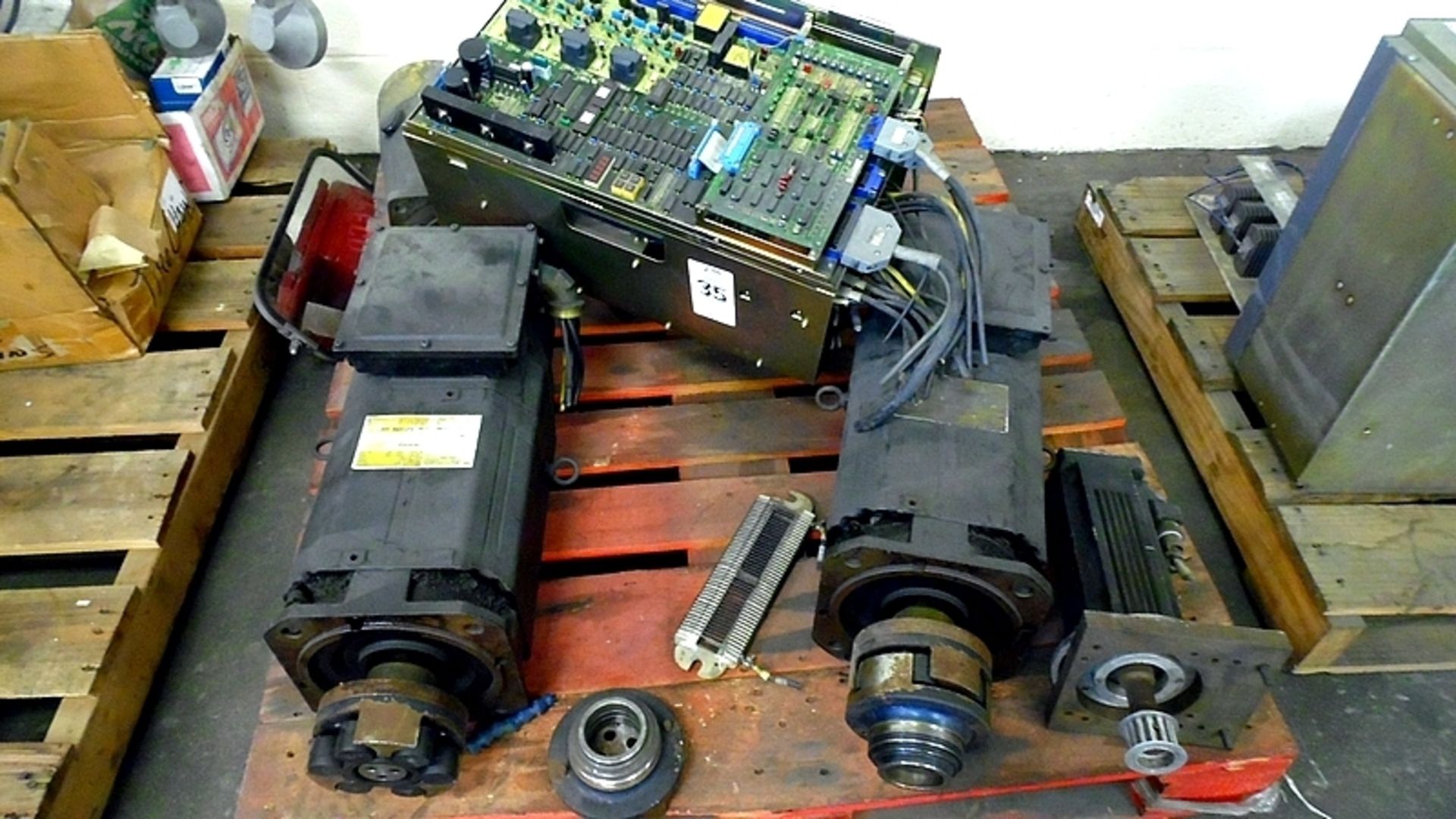 FANUC SPINDLE MOTORS / POWER SUPPLY