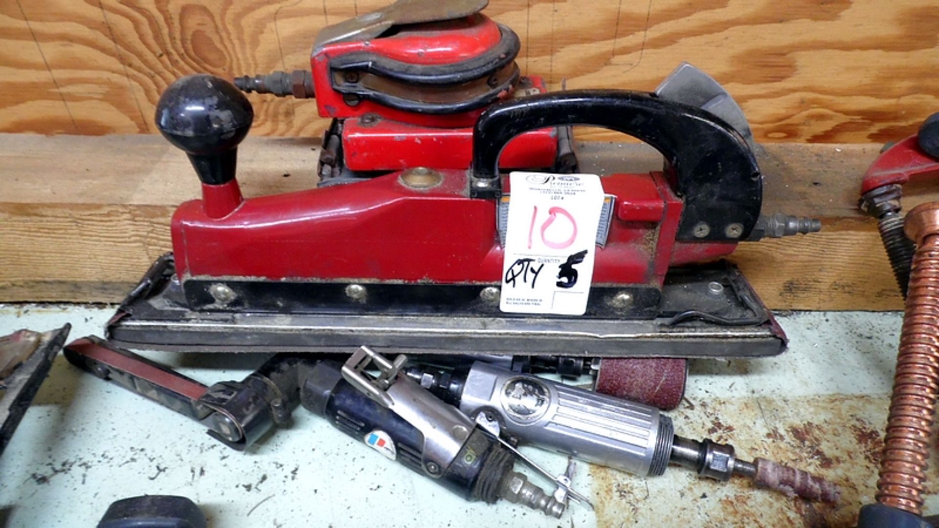 ASSORTED AIR TOOLS