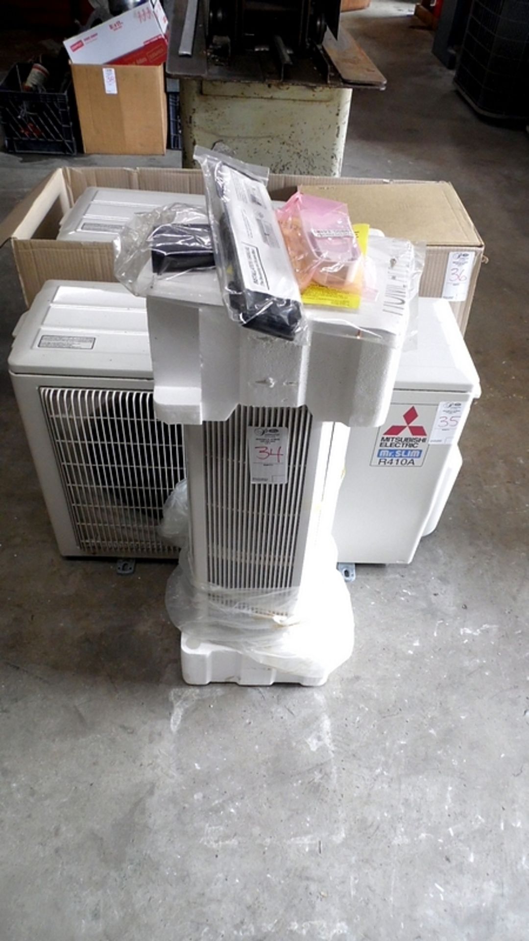 SPLIT TYPE ROOM AIR CONDITIONER