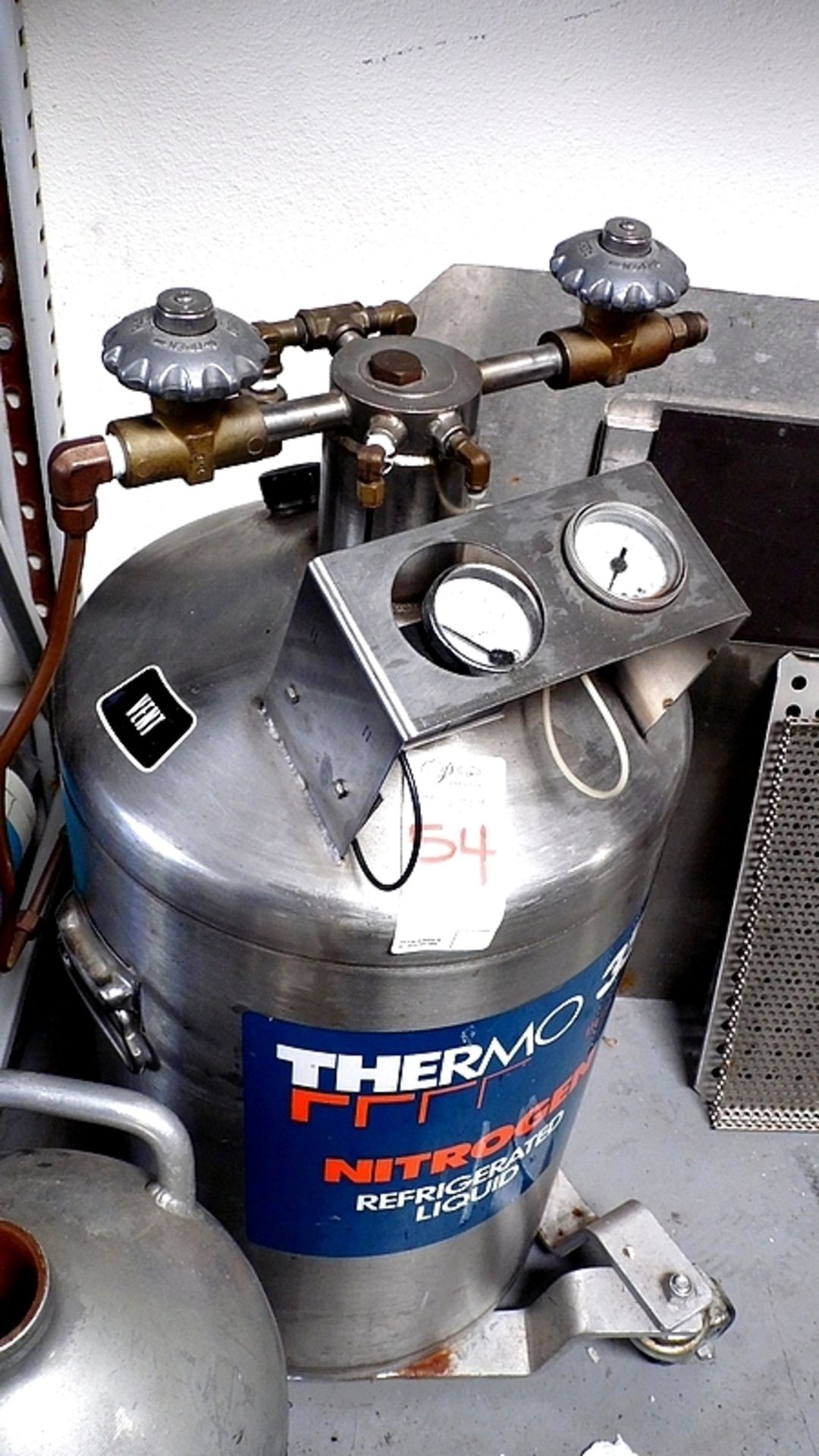 THERMO 35 NITROGEN TANK w/ GAGES