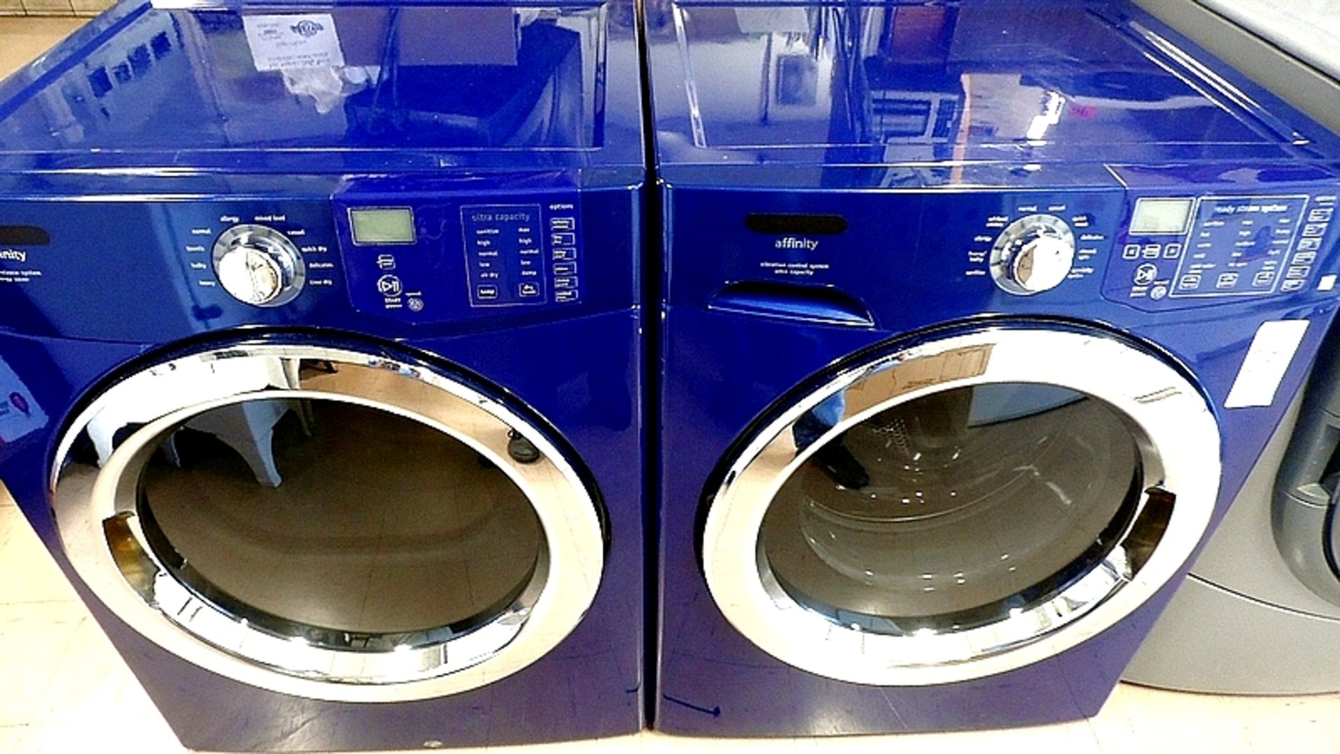 AFFINITY WASHER / DRYER (WORKING)