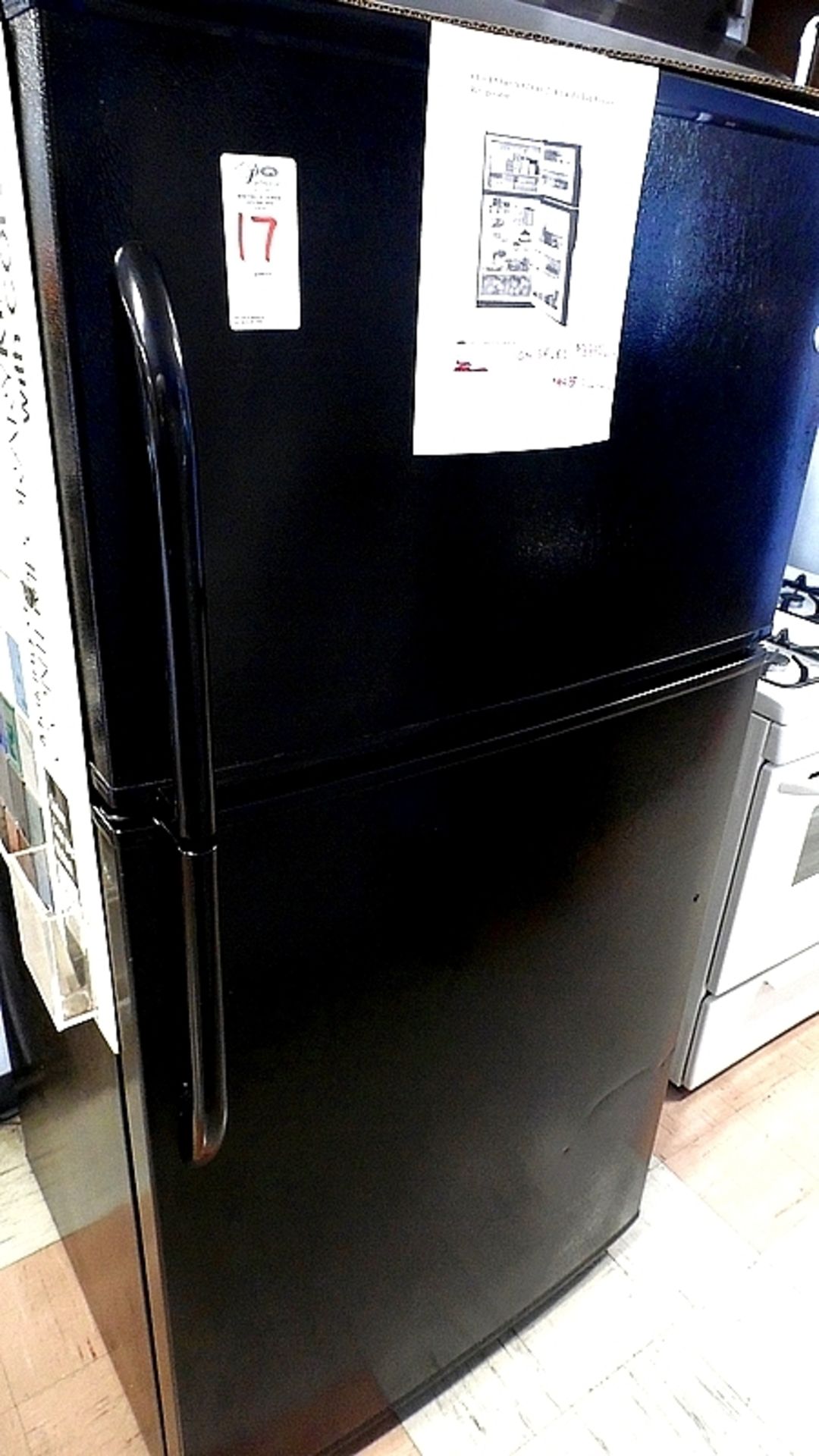 G.E. REFRIGERATOR (WORKING)