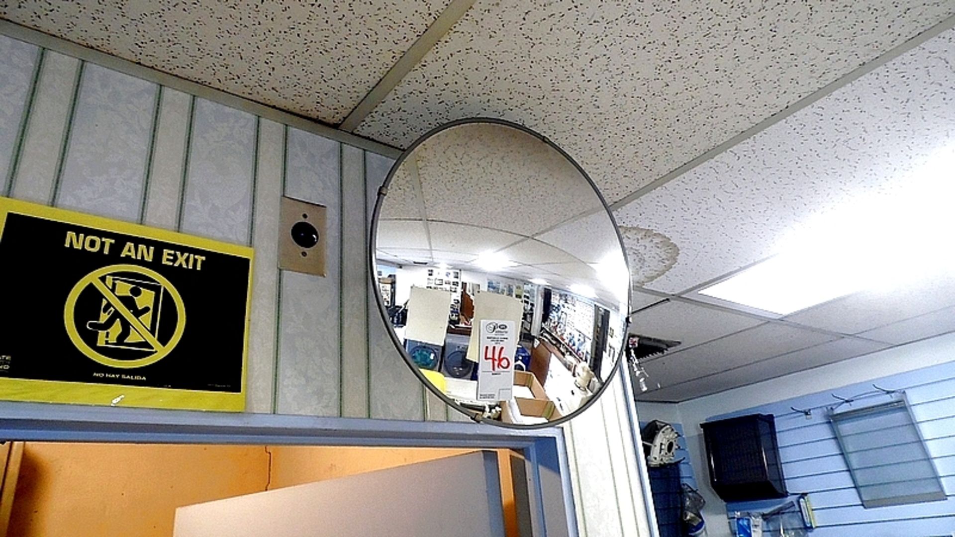 SECURITY MIRROR