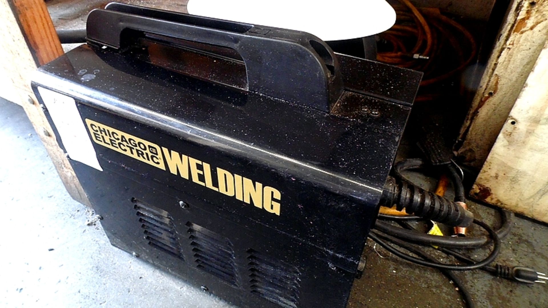 CHICAGO WELDER w/ FACE MASK