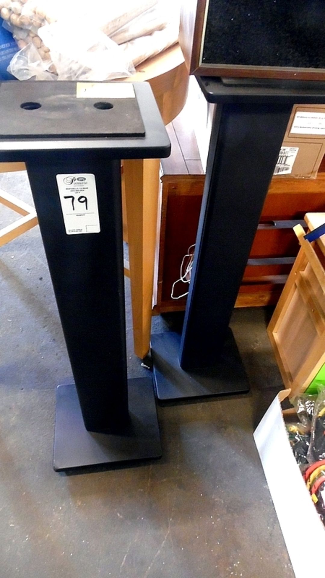 PAIR OF SPEAKER STANDS