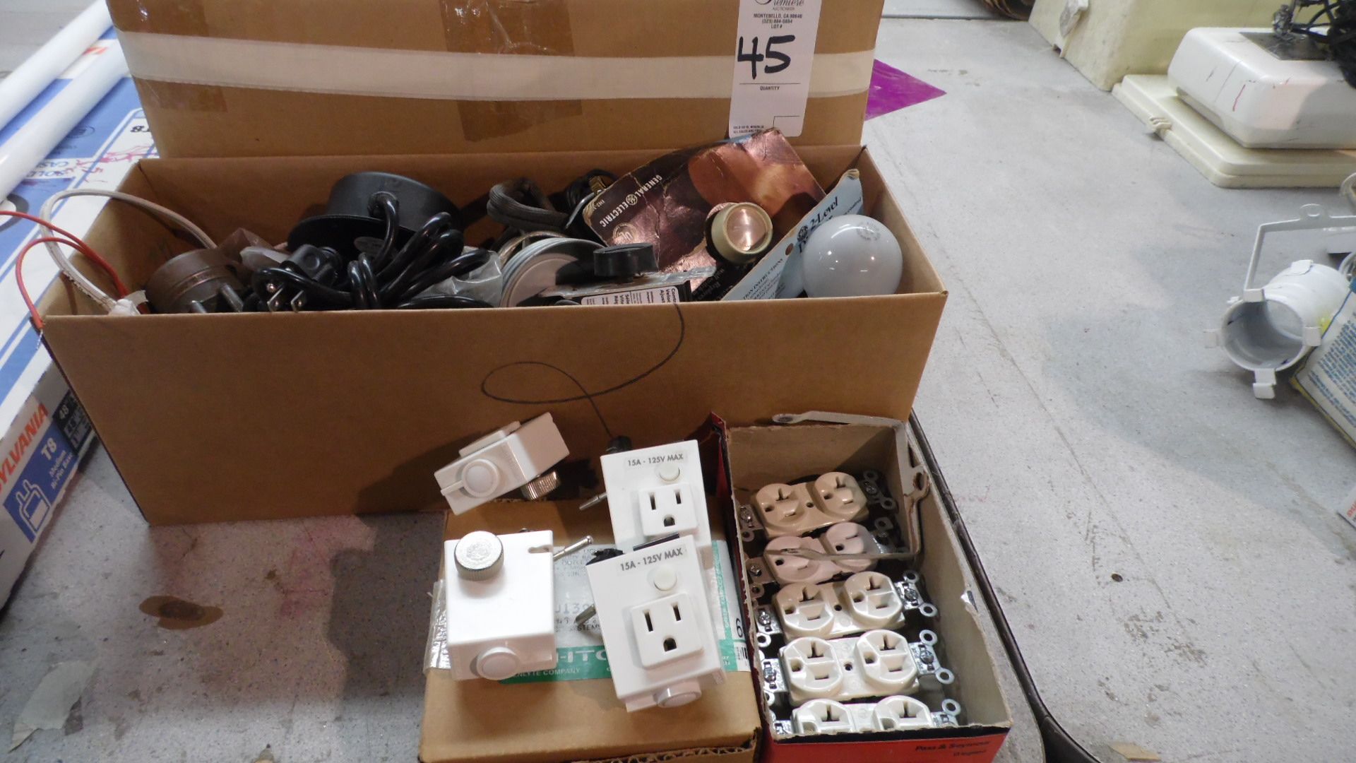 ASSORTED ELECTRICAL BOXES / OUTLETS