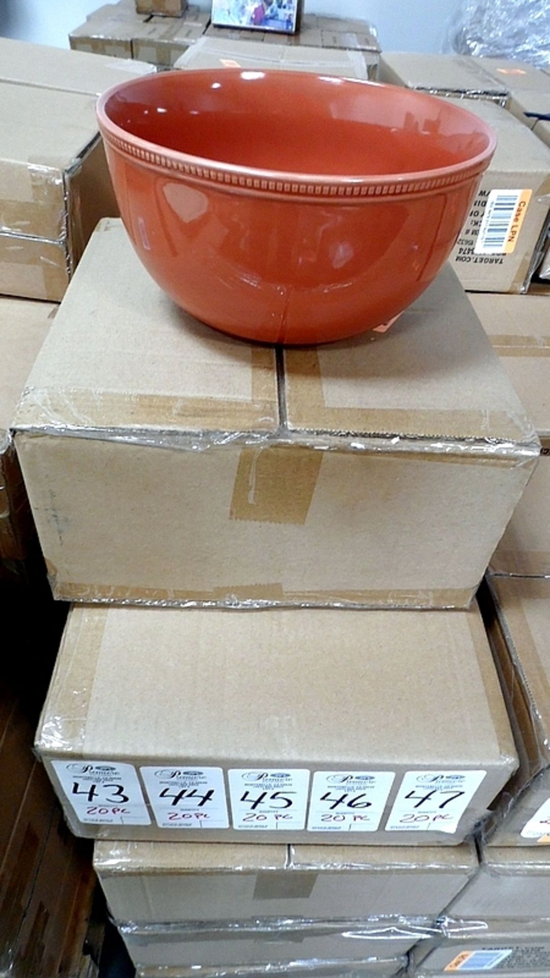 THRESOLD ORANGE SERVING BOWL