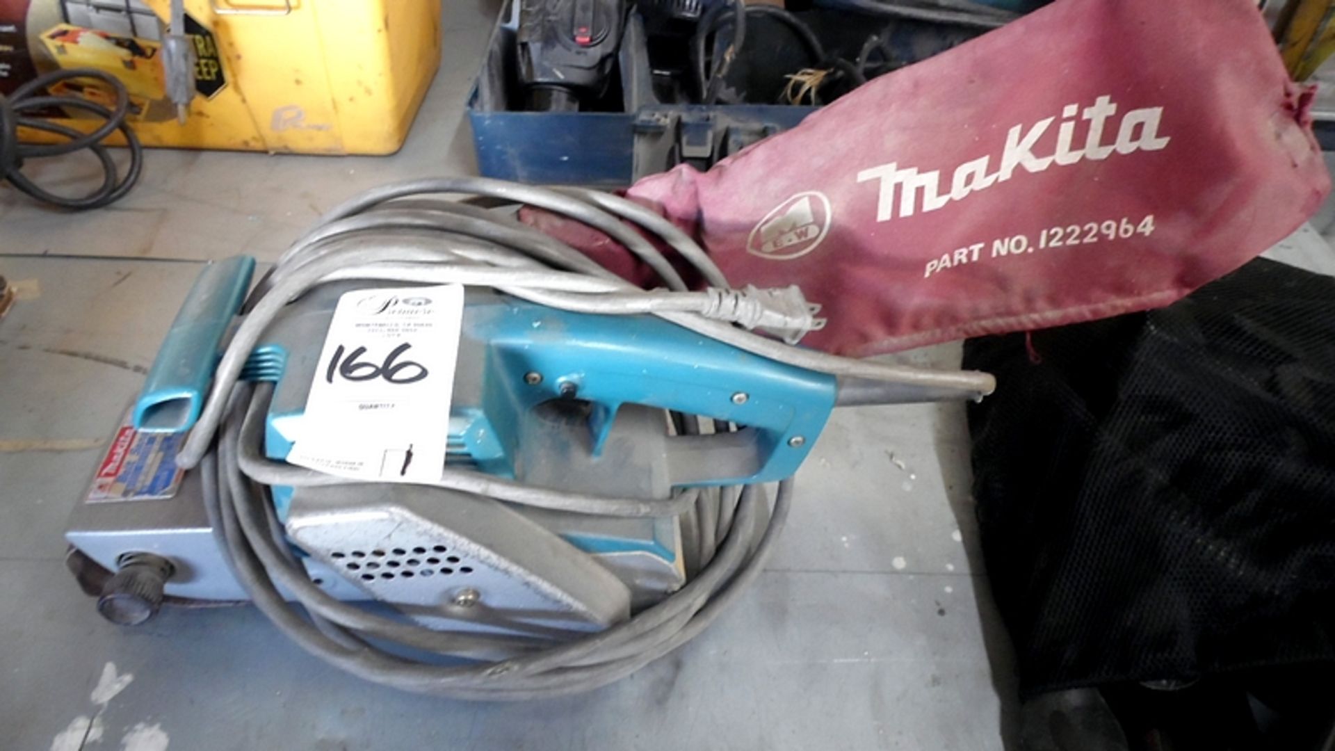 MAKITA BELT SANDER