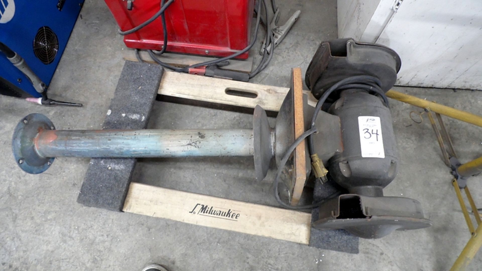 FLOOR GRINDER