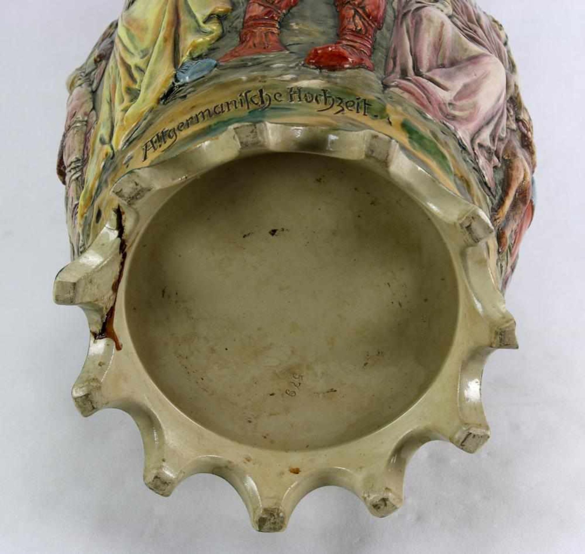Jugendstil Vase Wohl Westerwald um 1900. Cremefarbiger Scherben mit polychromer Glasur. Auf - Bild 5 aus 5