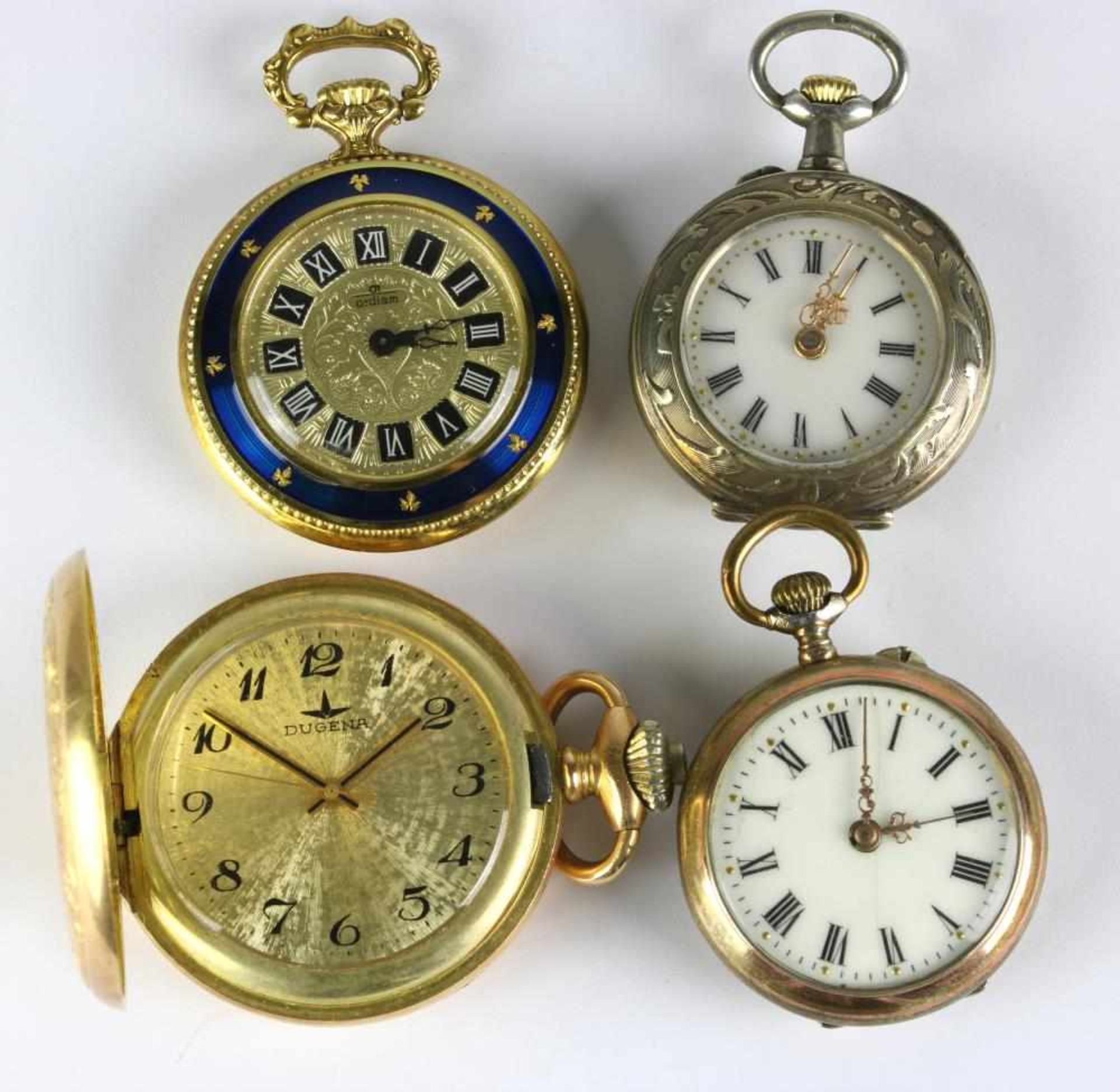 Vier Taschenuhren. 19./20. Jahrhundert. Einmal Dugena Savonette, Durchmesser ca. 3,5 cm und drei