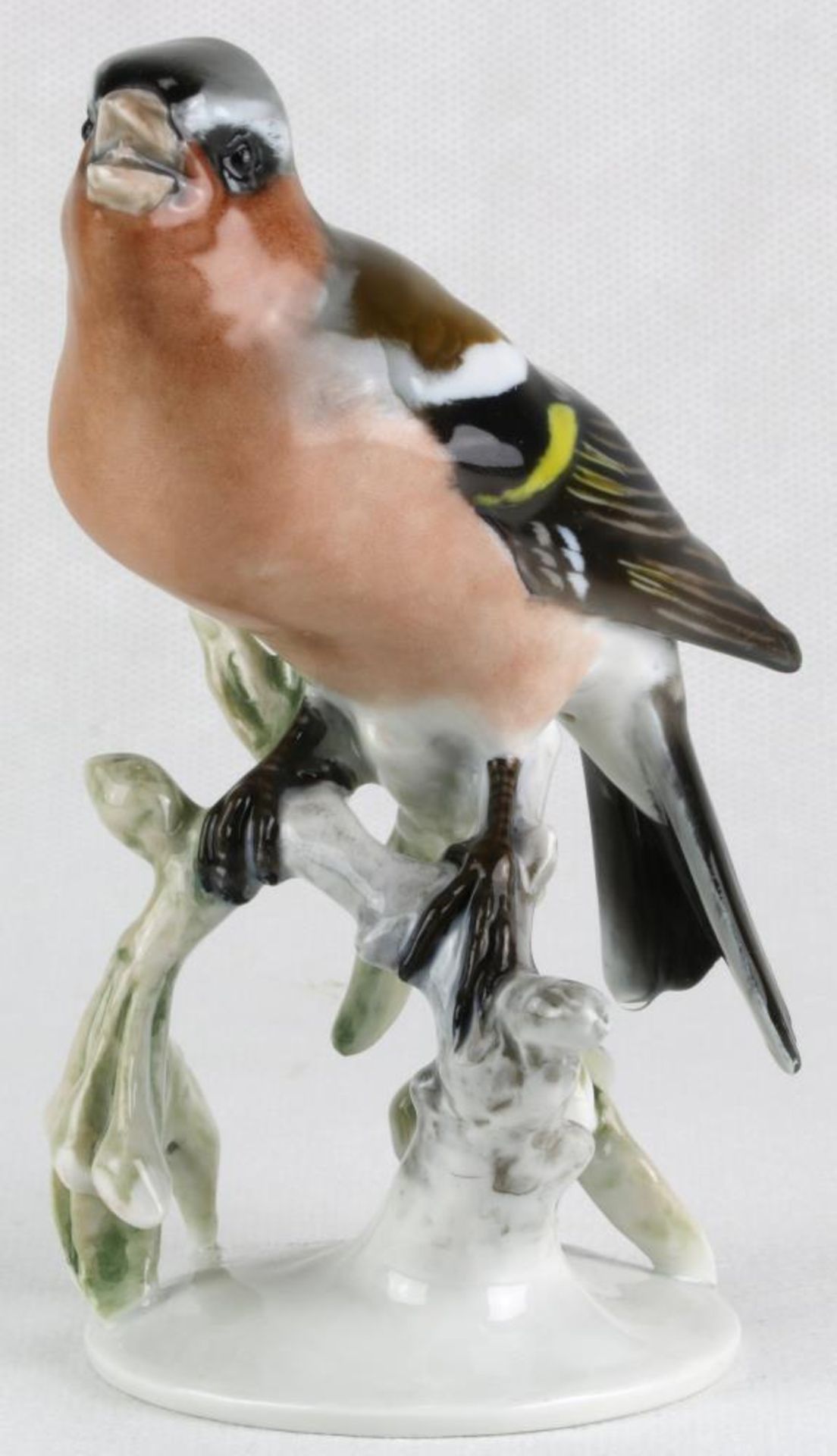 Vogelfigurine. Rosenthal Kunstabteilung Selb. Naturalistisch gestalteter Vogel. Unter dem Boden
