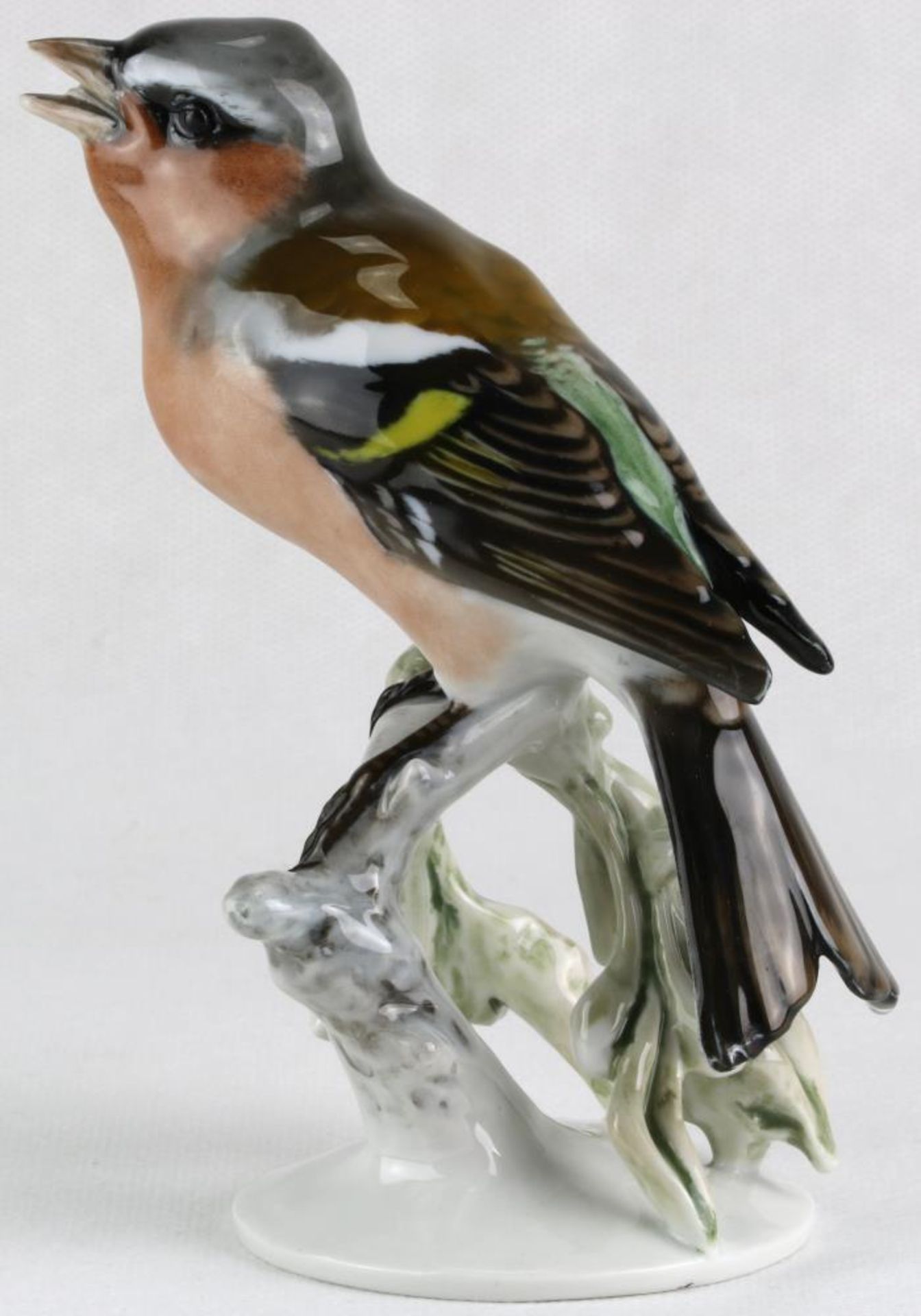 Vogelfigurine. Rosenthal Kunstabteilung Selb. Naturalistisch gestalteter Vogel. Unter dem Boden - Bild 3 aus 4