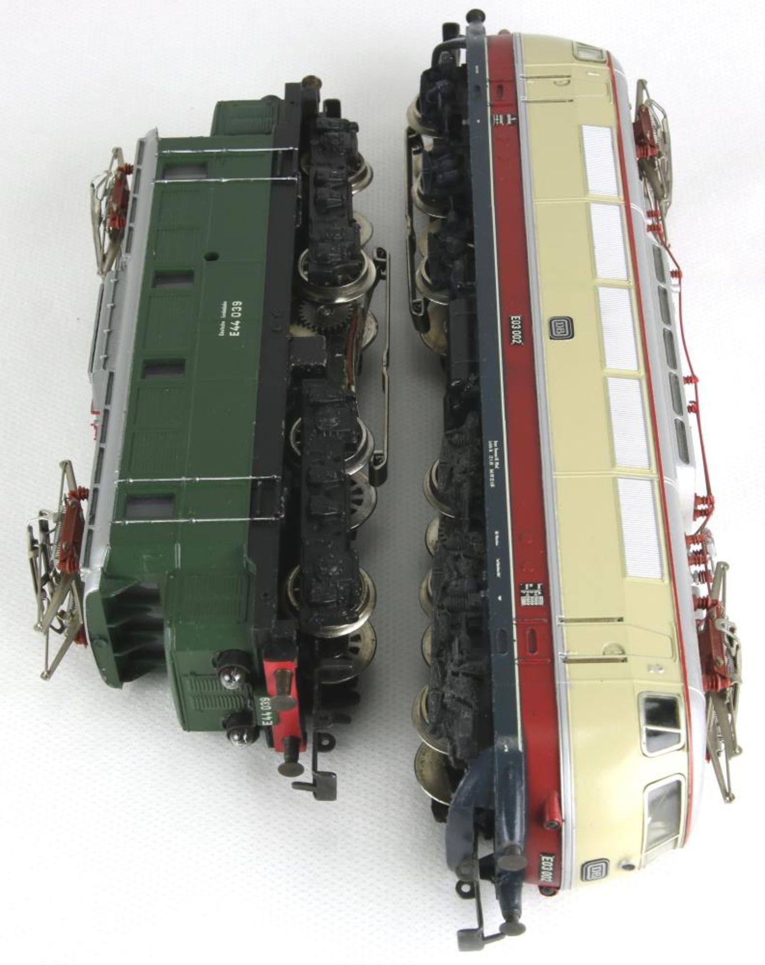 Zwei deutsche E-Loks. Märklin H0. DB E 03 002 und E44 039. Bespielt, teils beschädigt, Funktion - Bild 3 aus 4