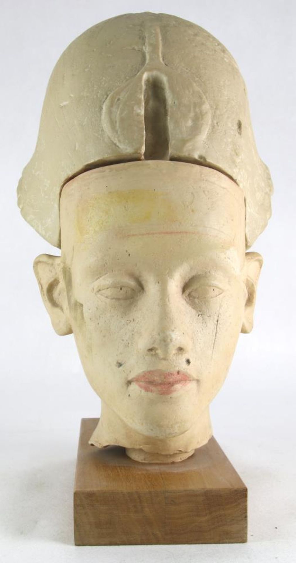Porträtkopf des Echnaton. Zweiteilige Büste nach dem Original im Kestner-Museum, Hannover. Bücher- - Bild 3 aus 5