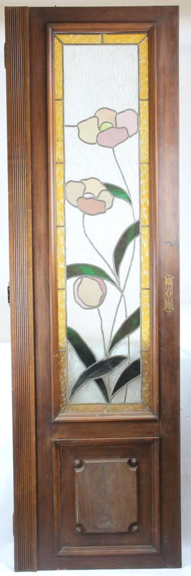 Jugendstil Glasfenster. In Jugendstiltür eingebaut. Deutsch um 1900. Holz und Glas mit polychromem
