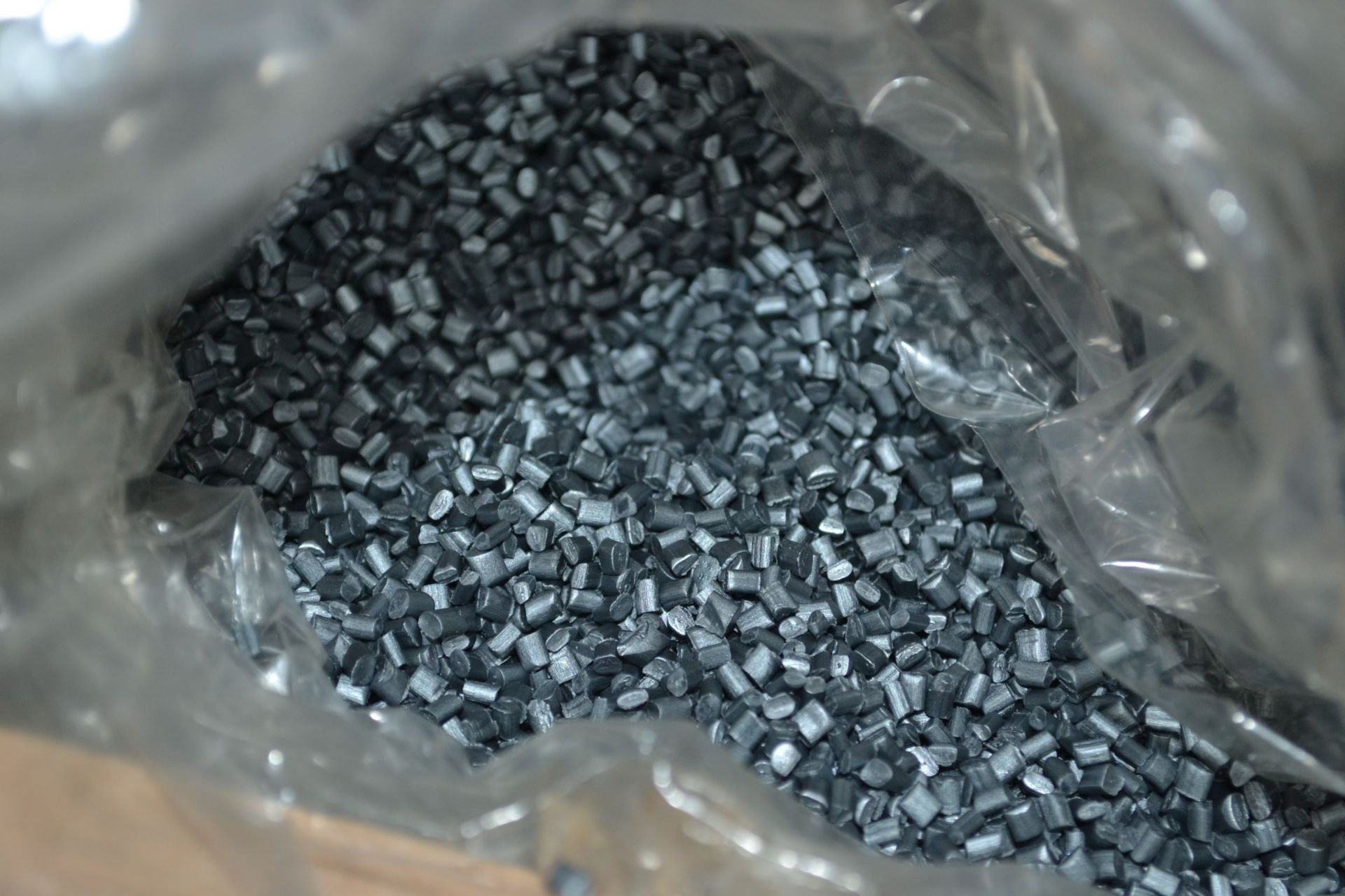 Lot colored resin 2x25 KG Silver & 3x25 KG Grey Pearl 50/1 HDPE - Image 5 of 6