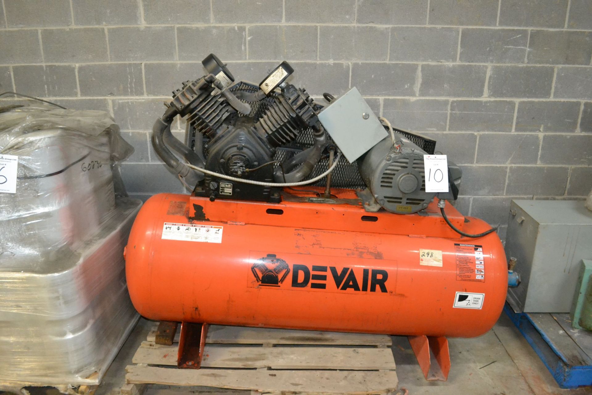 Devair Air compressor, 15 HP, 575Volts, model 447