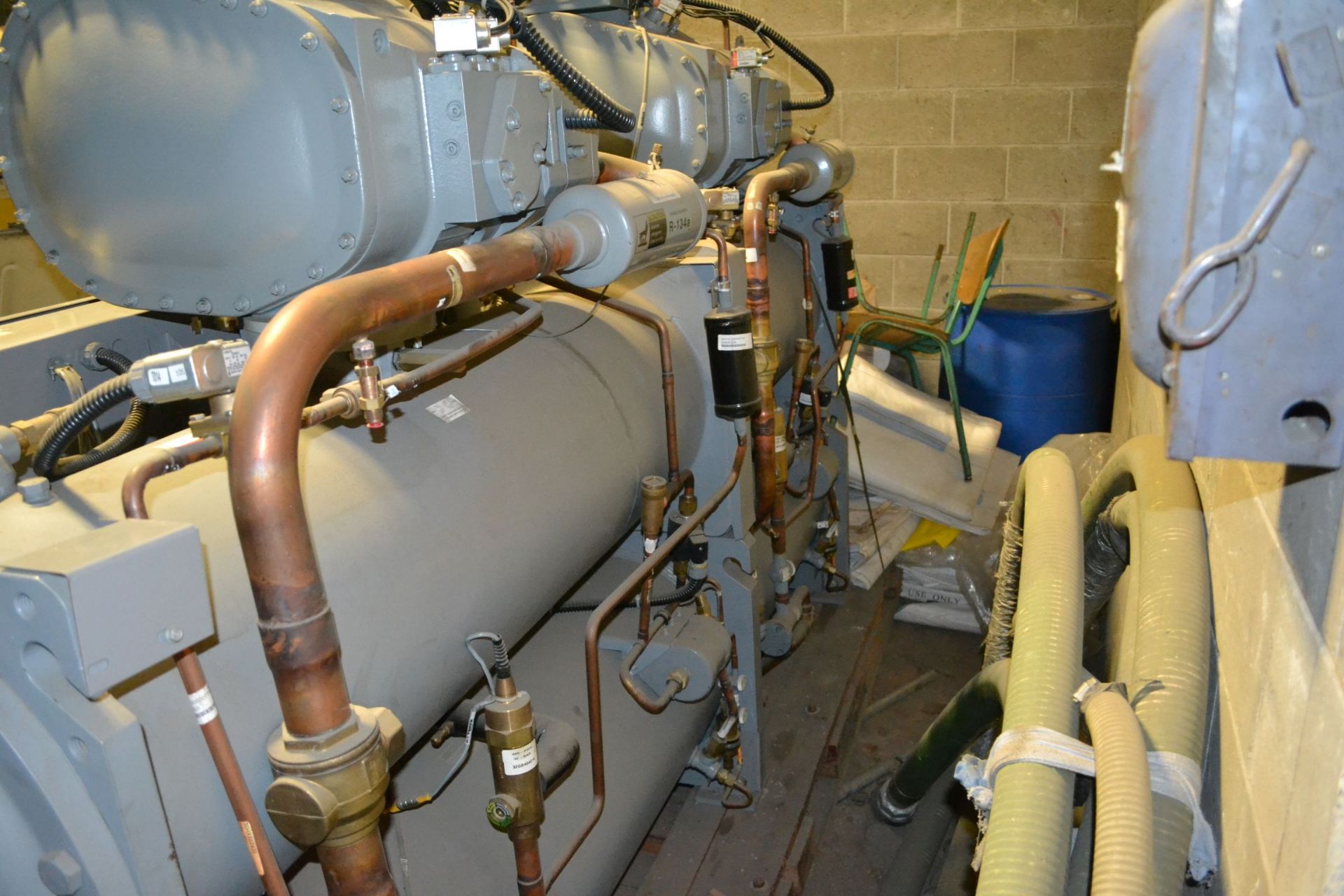 Carrier Chiller, unused, Model 30 / 105 Ton Capacity HXC106RYE161KA 575V/3phase - Image 18 of 18