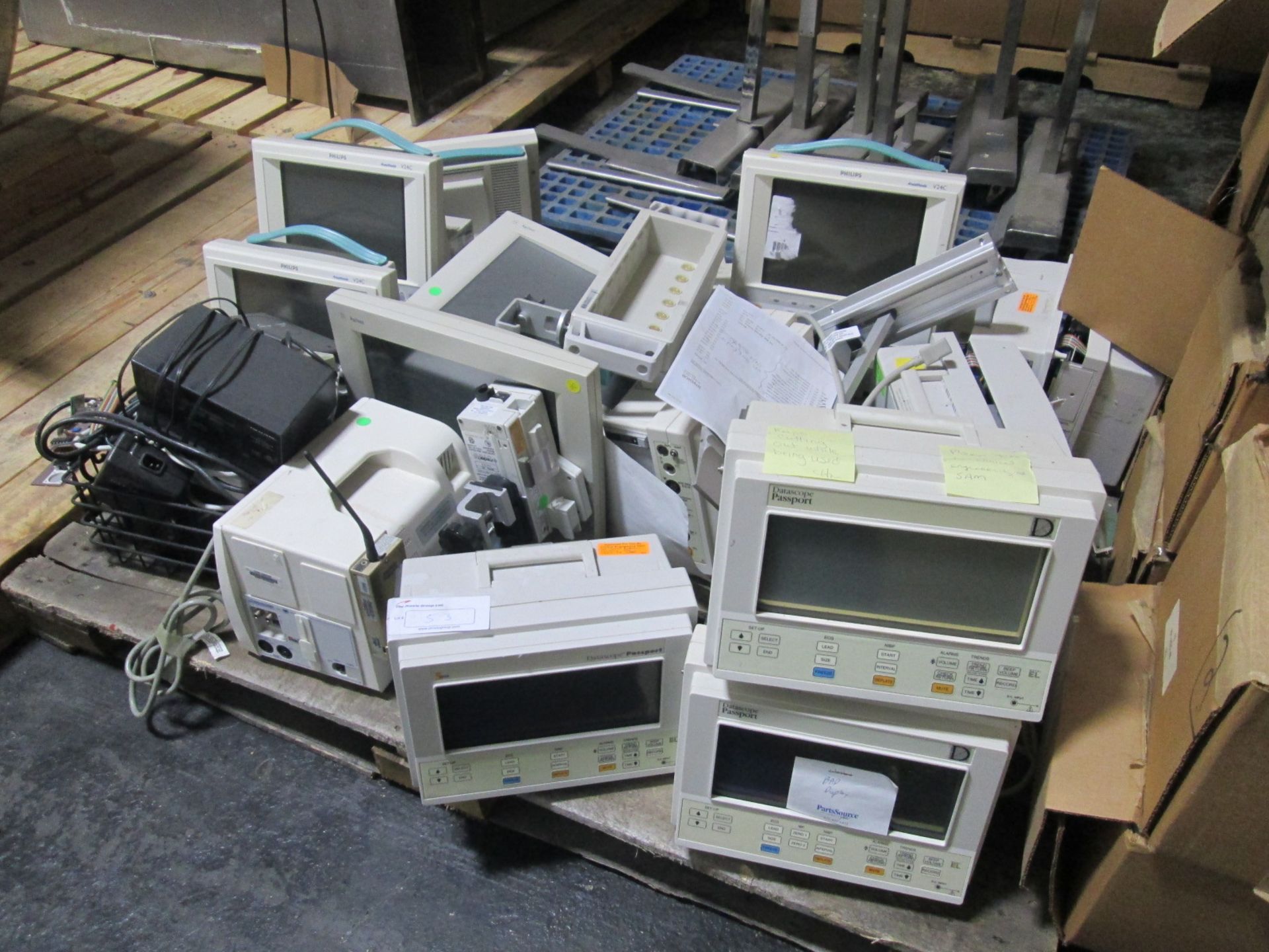 Lot of Assorted Medical Scanners, monitors, Instruments, Printers and Computers.. AS Seen in images - Image 5 of 26