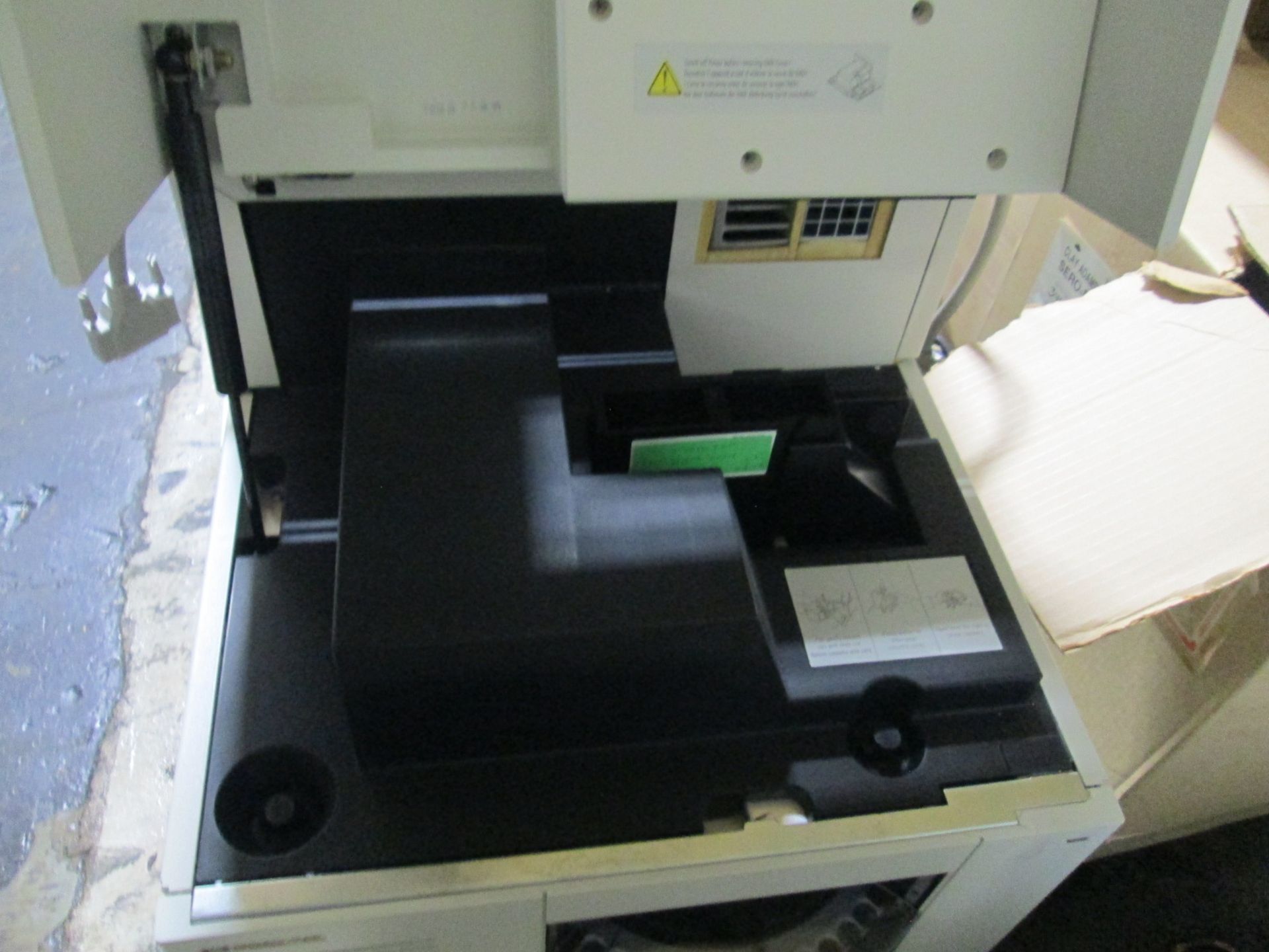 Skid with Hewlett Packard 3D CE , Bio Rad GS700, imagined Densitometer, Waters 470 Scanning - Image 9 of 18