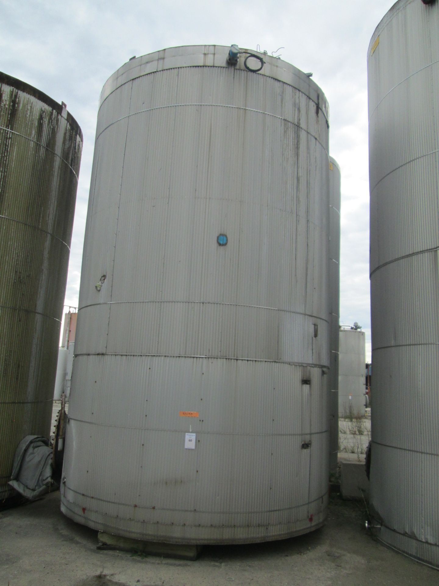 14500 O'Conner storage tank, carbon steel construction, 11'6" diameter x 18'6" straight side, dome - Image 2 of 6