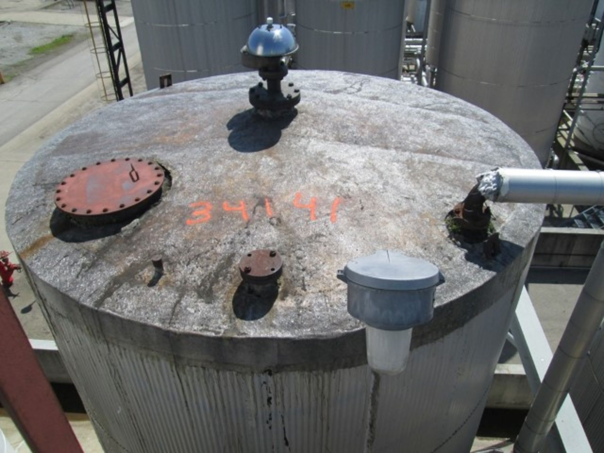 18000 gallon O'Conner storage tank, carbon steel construction, 11'6" diameter x 23'6" straight - Image 4 of 7