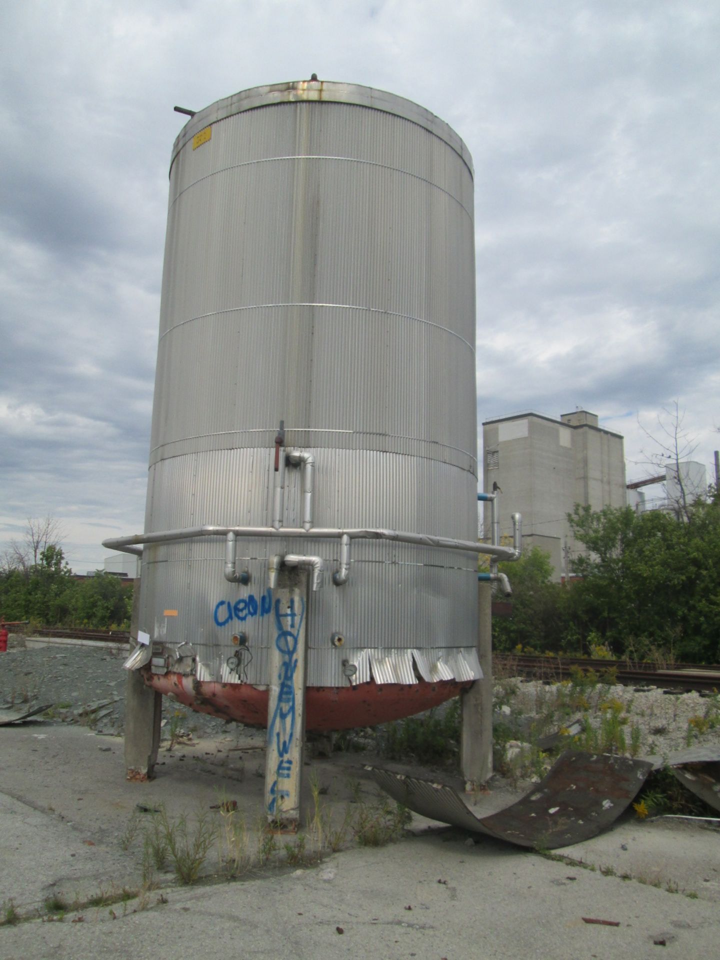 14500 O'Conner storage tank, carbon steel construction, 11'6" diameter x 18' straight side, dish top - Image 6 of 7