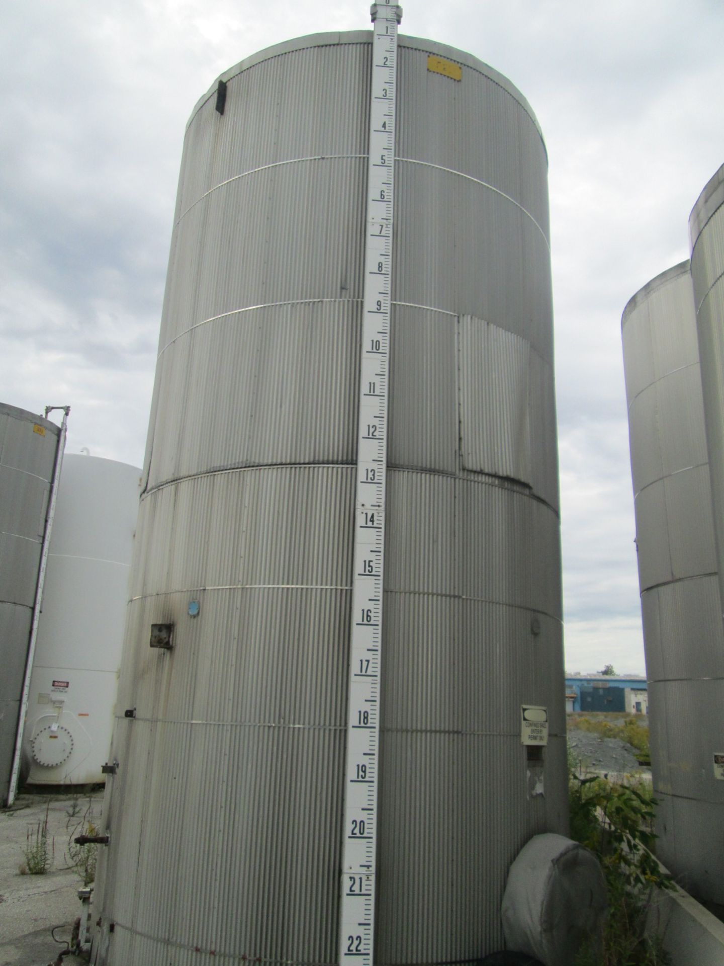 12500 gal O'Conner storage tank, carbon steel construction, 10' diameter x 21'6" straight side, dome - Image 2 of 4